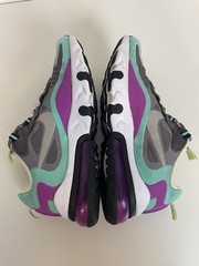 Nike Air Max 270 React Sneakers Size 4.5Y Gunsmoke Aurora Violet BQ0103-007
