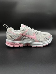 Size 7 – Nike Vomero 5 GS Vast Grey Soft Pink White HF6998 012 Big Kids