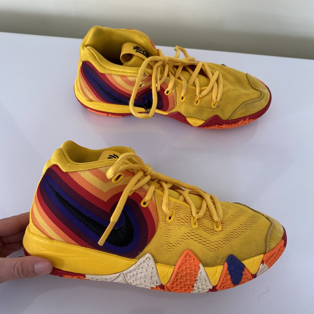 Nike Kyrie 4 GS 70s AA2897-700 Unisex Kids Decade Pack Yellow Shoes US 7Y