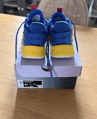 Under Armour Curry 3Z7 Unisex Kids Basketball Sneakers Blue/Yellow/Red 4Y