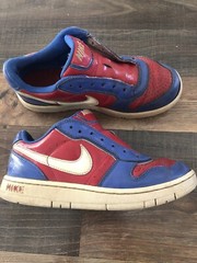 2006 Nike Low Red/White/Blue Sneakers Shoes 313474-411 Youth Size 5.5Y