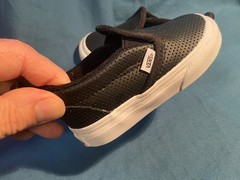 Vans Off The Wall Toddler SZ 4.5 Pull-On Sneaker Perforated Leather Hoop & Loop
