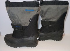 NEW Columbia Youth Powderbug Plus II Unisex Ski/Snow Boots SZ 1 Black & Gray