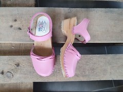 Swedish Kids Clogs Sandals Maguba Pink Braided Size 31
