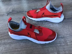Nike Flex Runner 2 University Red Youth Boys Size 6.5Y Slip On Shoes DJ6038-607