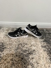 Nike Free Run 2 Low Black White Dark Grey GS Sz 5Y/Women’s Sz 6.5