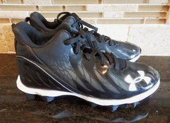 NEW Under armour UA Spotlight Black and White Cleats Youth Kids SZ 2 Y
