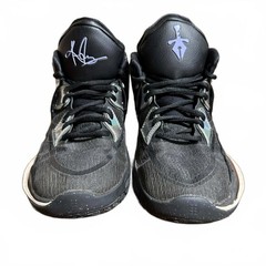 Nike Kyrie Infinity Youth Size 4.5 Athletic Shoes Black/Silver (DD0334-005)