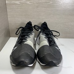 Nike Air Zoom Tempo Flyknit Running Shoes Black/Volt/White CJ2102 001 SIZE 6Y