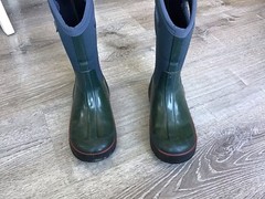 BOGS youth 4 solid navy blue lined waterproof Classic high winter snow boots