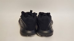 Under Armour Unisex Pre School Lockdown 7 Shoes, Black/Silver, 1.5 Little Kid