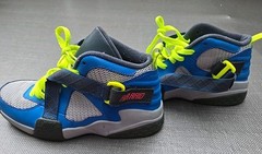 Nike Air Raid Mid Light Magnet Grey Blue Basketball Shoes GS Sz 6