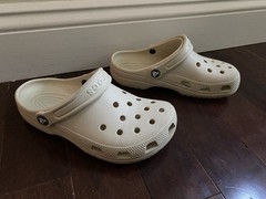 Crocs White Size J4 Girls Clogs