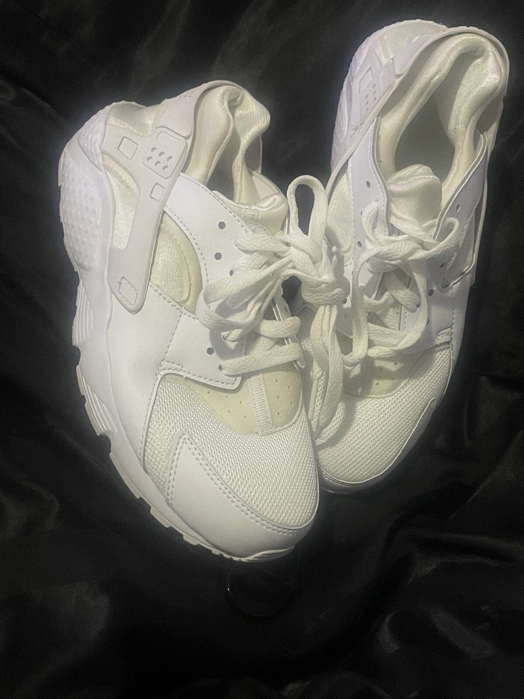 Size 6.5y (GS) – Nike Huarache Run Low White Pure Platinum