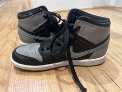 Jordan Air Jordan 1, 2.5 Y, Mid White Shadow Gray Leather Lace Up 554724-073