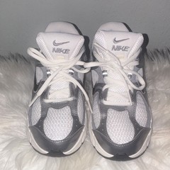 Nike Unisex Kids Low Top Athletic Sneakers White Gray Lace Up US 5.5Y HQ6411-003