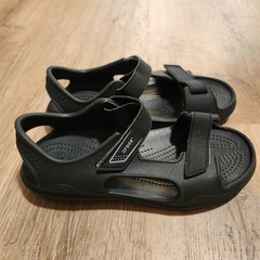 Crocs Swiftwater Expedition Kids Junior 2 Black Open Toe Strap Sporty Sandals