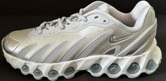 Nike Air Max Dn8 GS Wolf Grey Metallic Silver Youth Shoes Sz 6y New HF7310-001