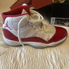 Jordan Air 11 Retro Cherry/White (GS) 4.5Y –