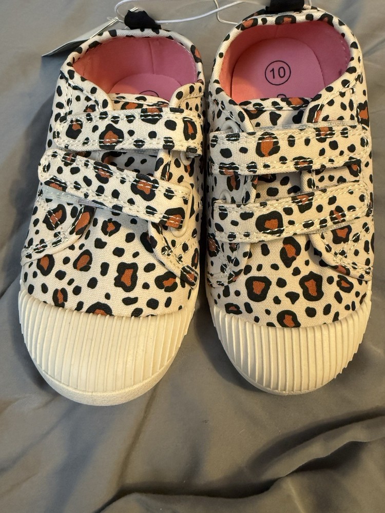 Cat & Jack Leopard Hook & Loop Low Top Fabric Sneakers Tan Black Kids 10 (A107)