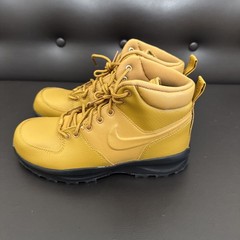 Nike Manoa Leather Boots Size Youth 6 / Women’s 8 Wheat Black BQ5372 700