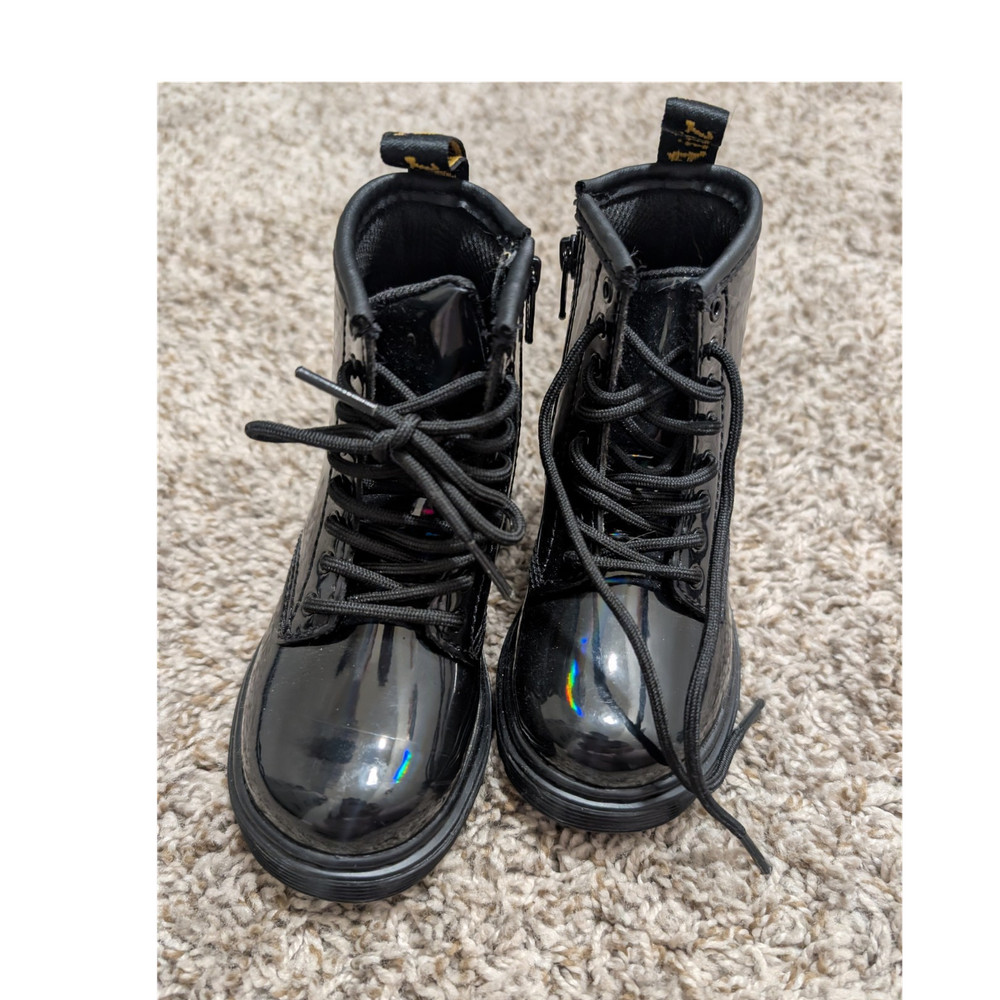 Dr. Martens 1460 Black Patent Leather Combat Boots Kids US Size 8 Unisex