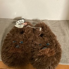 Disney Star Wars Chewbacca slippers brown kids size M 13-1 NWT