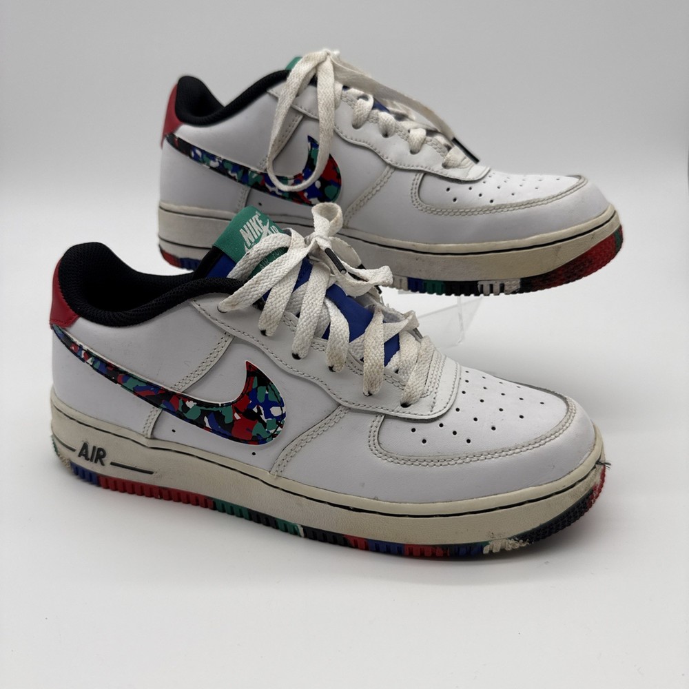 Nike Air Force 1 sz 6.5Y Low White Hyper Crayon blue black red