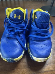 Under Armour Unisex-Child Boys Jet ’21 Basketball Shoe, Blue Yellow 1Y
