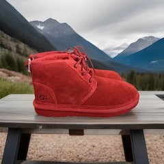 UGG KIDS NEUMEL II BOOT 1017320K SAMBA RED SIZE 6 (100% AUTHENTIC) BRAND NÉW