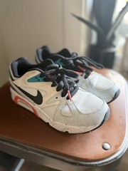 Nike Air Unisex Kids Sneaker White Black Teal Pink Red Mesh US 3.5Y CW1646-105