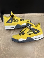 Nike Air Jordan 4 Retro Lightning GS 408452-700 Size 5Y
