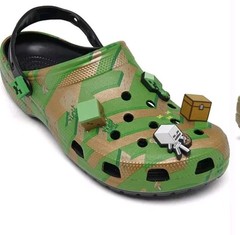 Minecraft Kids‘ Crocs Size Kids C12 Slides LIMITED EDITION Activewear Non-slip