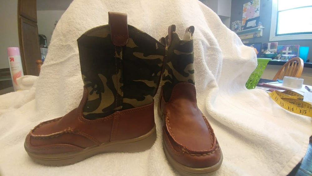 Child’s Camo & Brown Boots, New, size 8.5