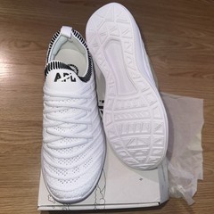 APL TechLoom Wave White/Black/Ribbed Youth Size 4
