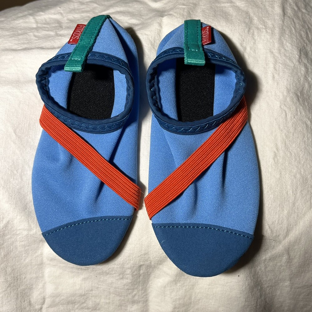 fit kids Small. Active Lifestyle Footwear. Blue With Red Stripe.