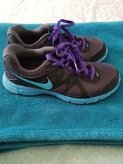 NIKE REVOLUTION 2 Black Running Exercise Kids Sneakers Shoes Size US 6.5 B33