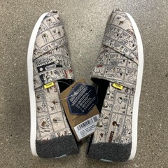 TOMS X Peanuts Tiny Alpargata Snoopy Comics Tan Felt Slip-on Shoes Woman 9