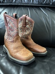 Old west Youth Square Toe Cowboy Boots Size 9D brown. Midcalf western boot