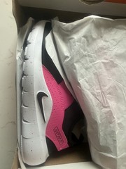 Nike Flex Runner 4 (PS) Slip-On Lightweight Unisex Kids Sneakers 2Y Black Pink