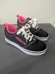 Heelys Pro20 HE100760H Youth Size 4 Women’s Size 5 Excellent Pink And Black