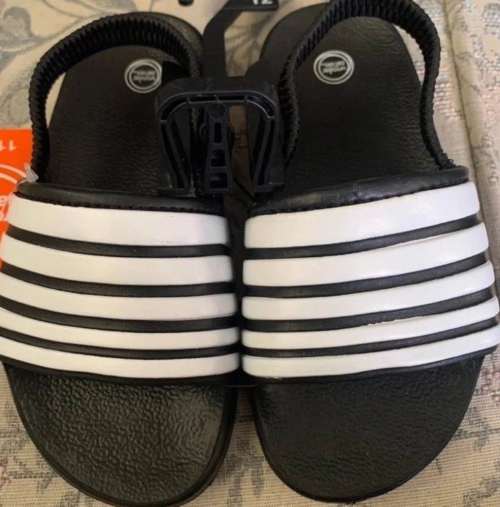 Wonder Nation Kids Black And White Sandals NWT Size 9-10
