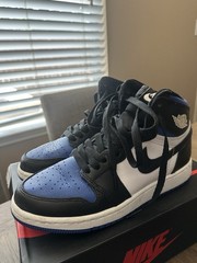 Size 5 (GS) – Jordan 1 Retro OG High Royal Toe