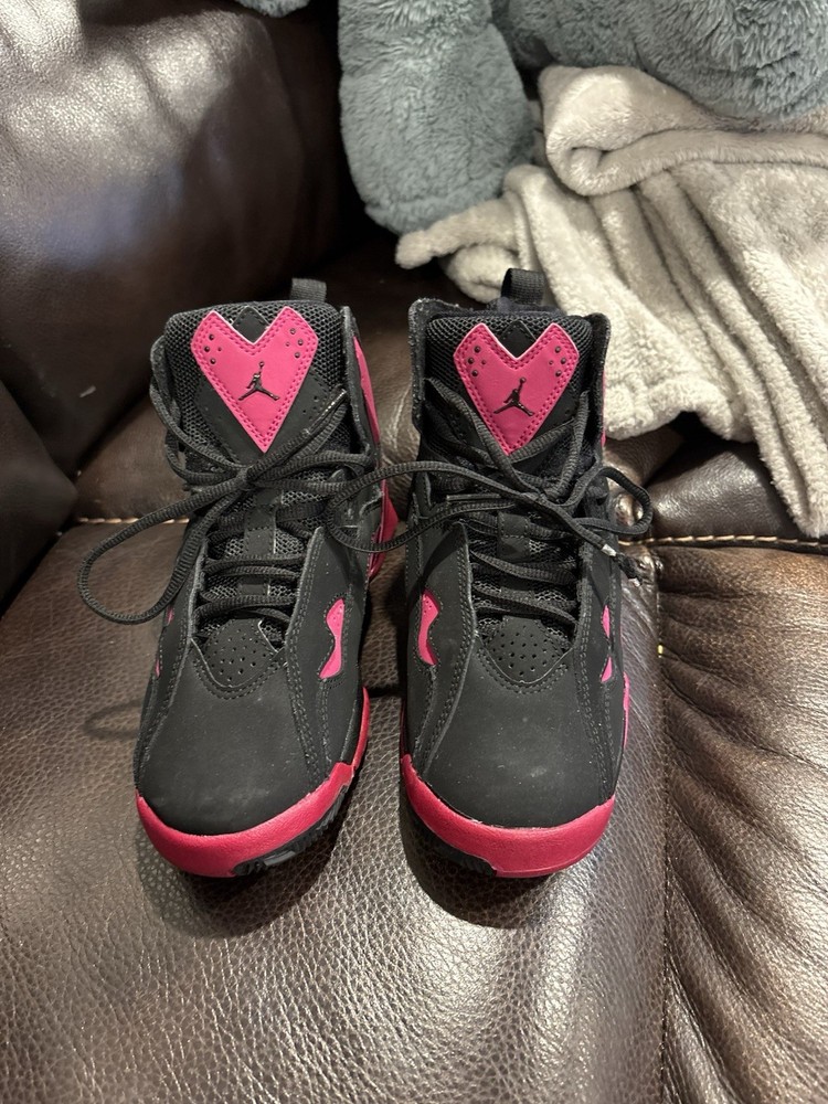 Air Jordan True Flight size 4.5y black/sport fuchsia preowned