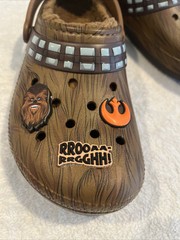 Star Wars™ x Crocs Classic Lined Chewbacca Clog – Brown J4 ( M4/W6)