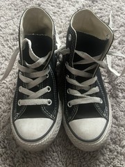 Converse Chuck Taylor All Star Unisex Kids High Top Sneakers US 11 EU 28
