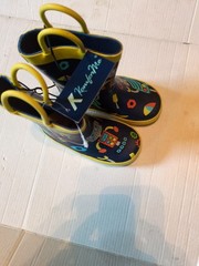 K KomForme Kids Rain Boots, Waterproof Boots Easy-on Handles size 5
