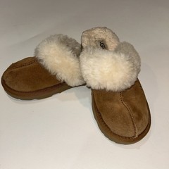UGG Kids Cozy II Slipper Chestnut Suede Shearling Fur Mule US Size 2 Kids