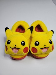 Pokemon Pikachu (Primark) Smiling Youth Size 6T House Shoes/Slippers Pre-Owned