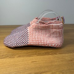 Bombas Kids Gripper Slippers Coral Blue Knit Non-Slip House Shoes Size Y 1-5
